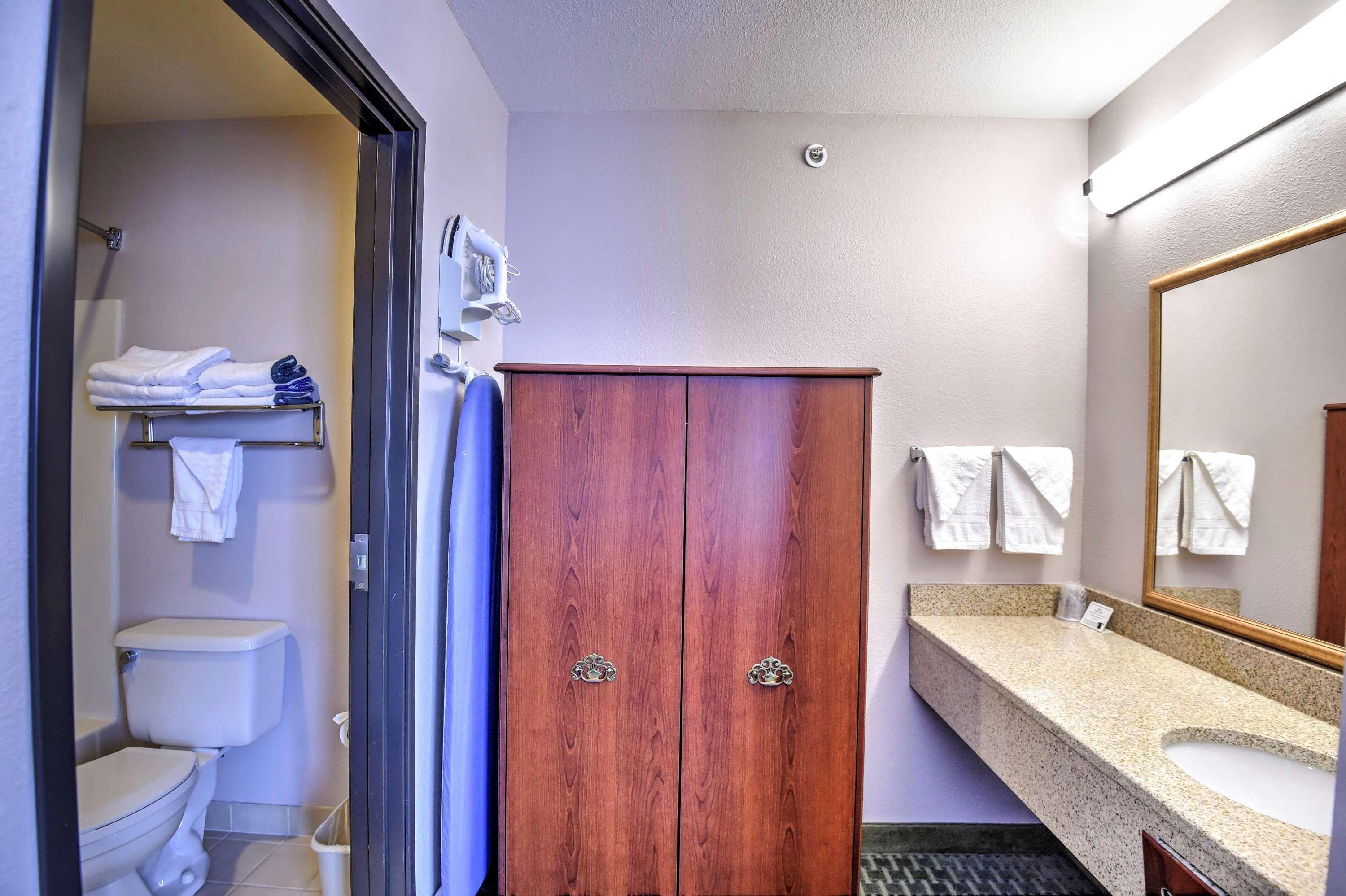 Best Western Ottawa Inn エクステリア 写真