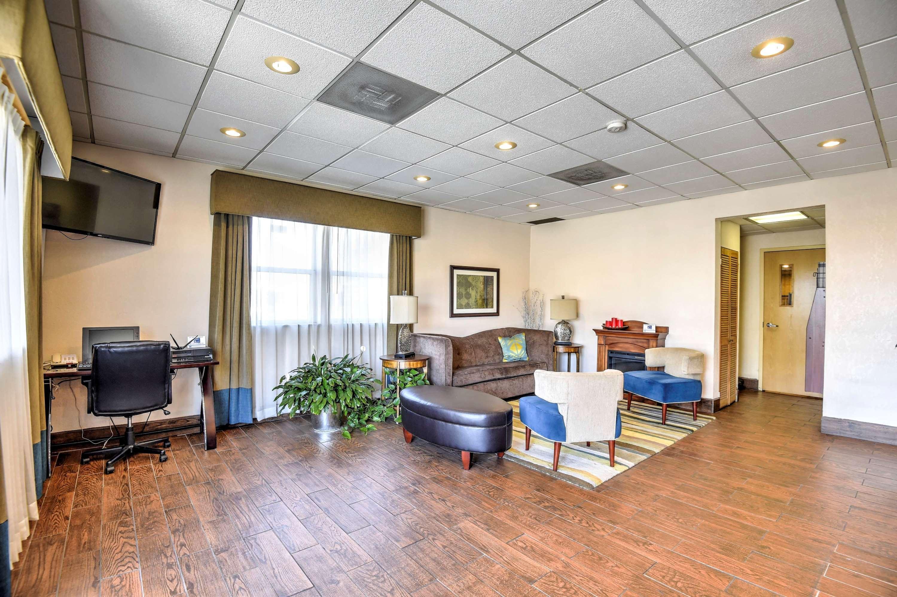 Best Western Ottawa Inn エクステリア 写真